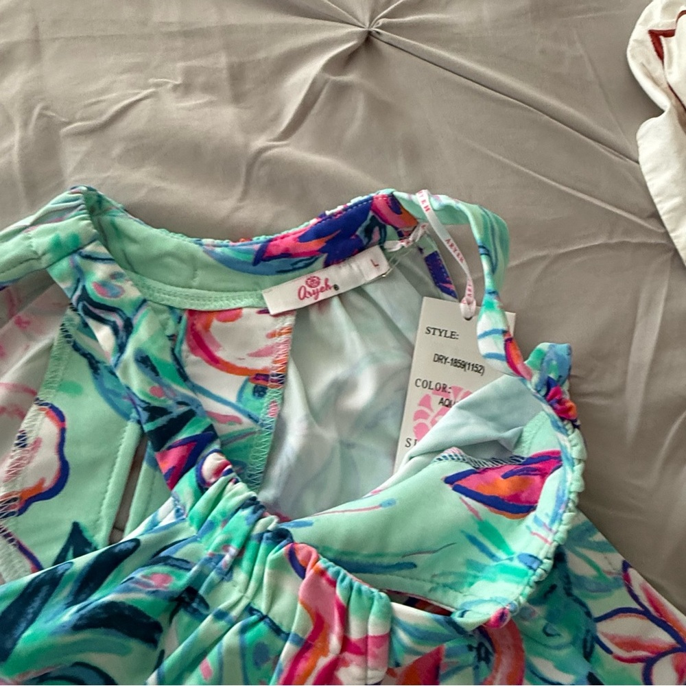 Aryeh sleeveless halter dress UPF50 - Picture 4 of 5